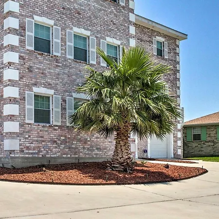 Waterfront Villa 23 Miles To Downtown New Orleans